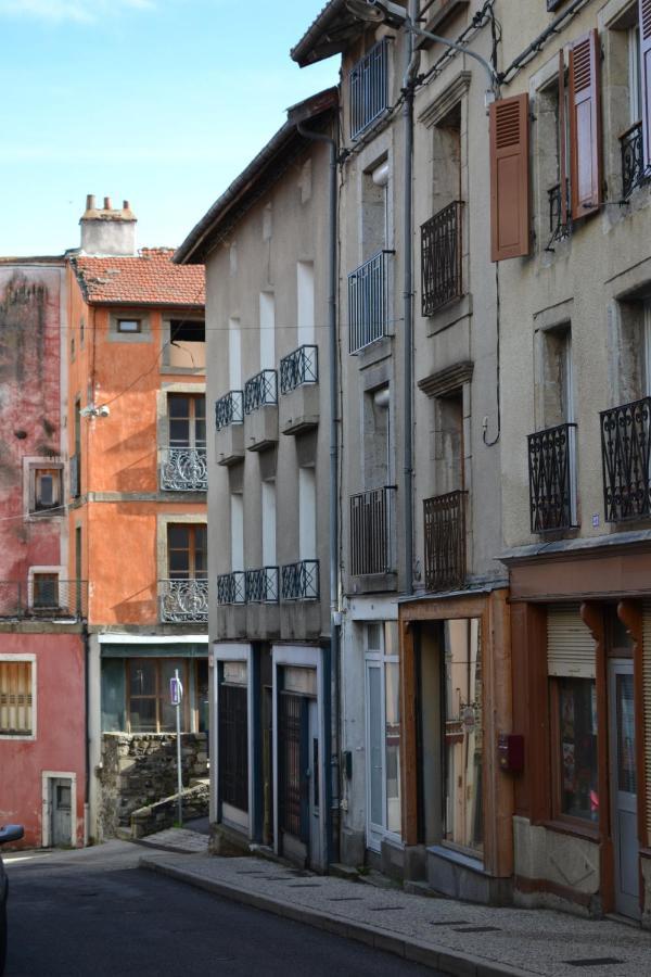 File Dans Ta Chambre ! Le Monastier sur Gazeille Exterior foto