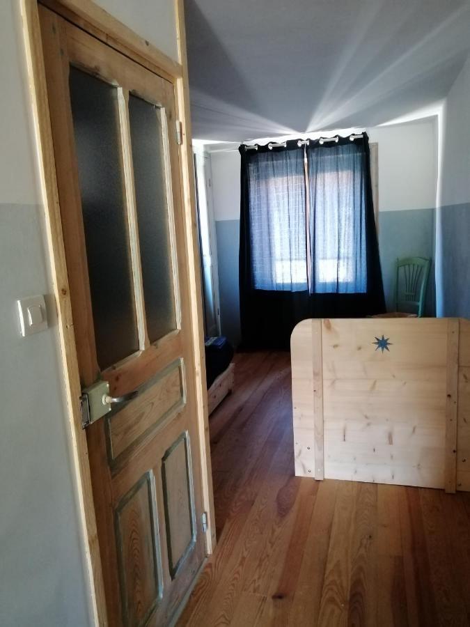 File Dans Ta Chambre ! Le Monastier sur Gazeille Exterior foto